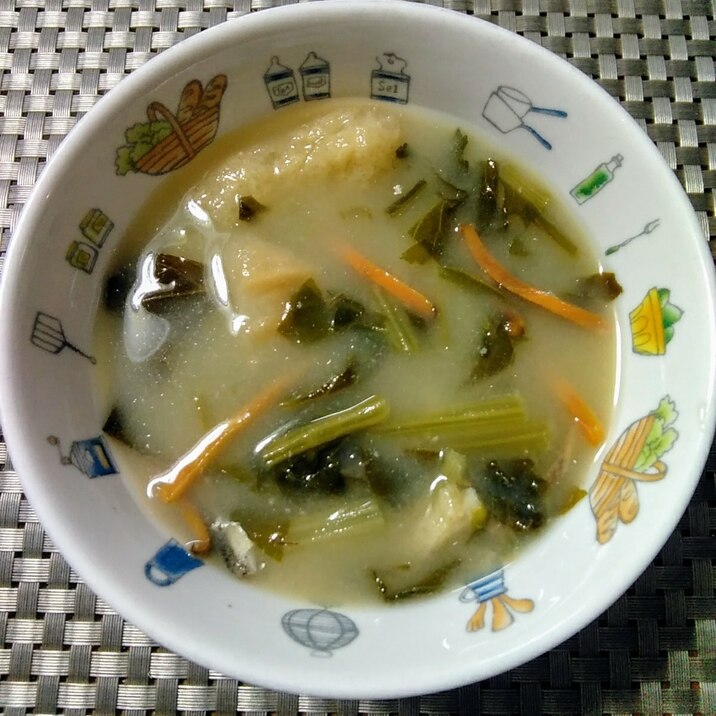小松菜と乾燥人参のお味噌汁